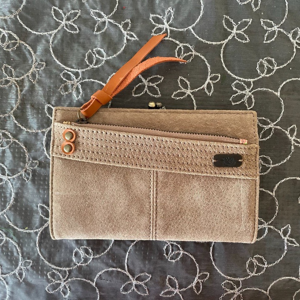 Roxy Suede 90s wallet with leather strap